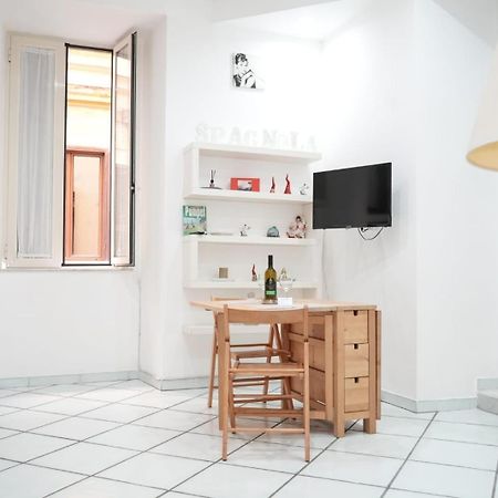Casa Vacanza La Spagnola Napoli Dış mekan fotoğraf