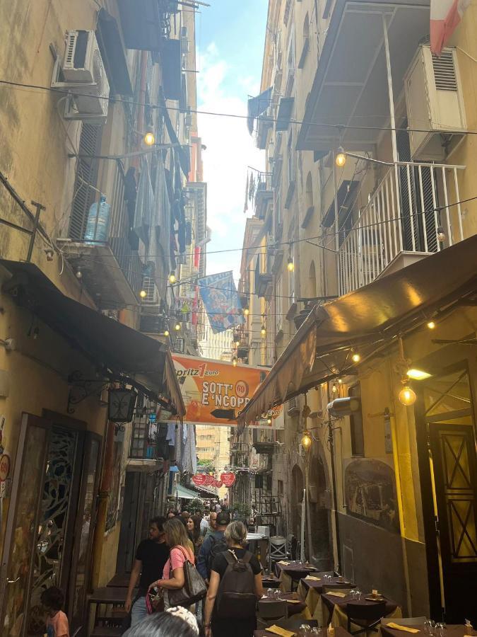 Casa Vacanza La Spagnola Napoli Dış mekan fotoğraf