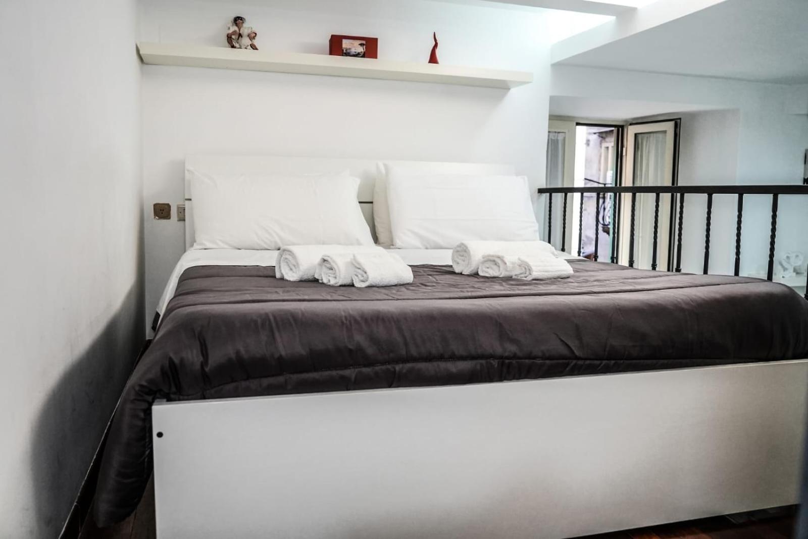 Casa Vacanza La Spagnola Napoli Dış mekan fotoğraf