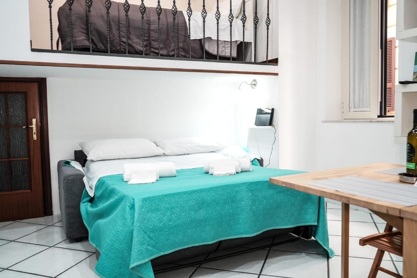Casa Vacanza La Spagnola Napoli Dış mekan fotoğraf